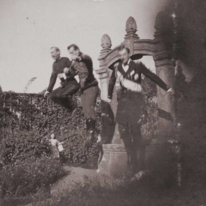 В жизни не догадаешься КТО дурачится на этих фотографиях