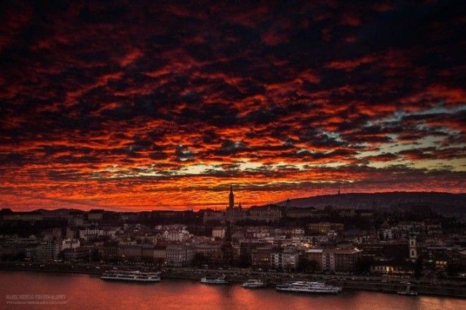 Фантастические багряные рассветы и закаты Будапешта