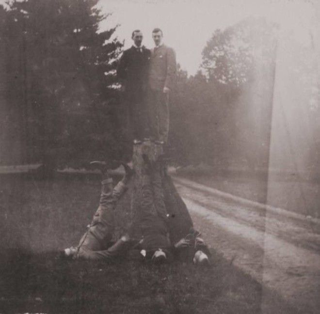 В жизни не догадаешься КТО дурачится на этих фотографиях