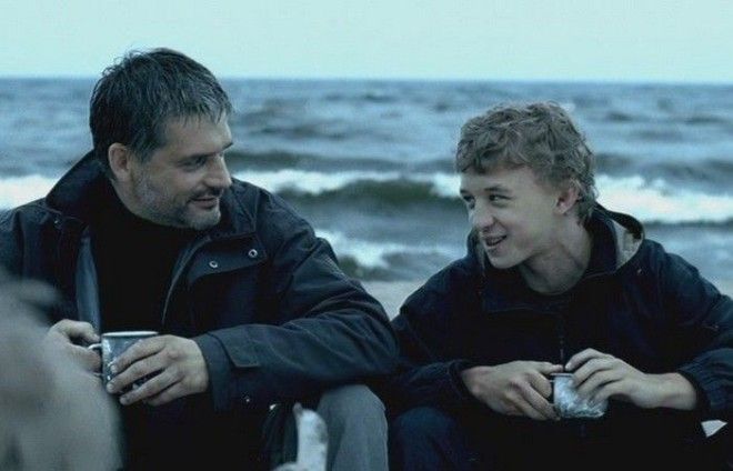 10 щемящих кино историй про детей оставшихся без родителей