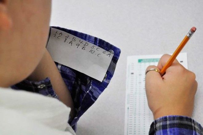 21 гениальный способ спрятать шпаргалку