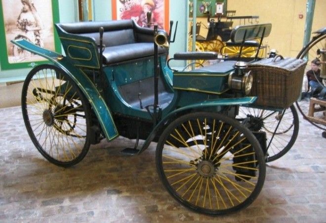 Первый серийный автомобиль компании Peugeot