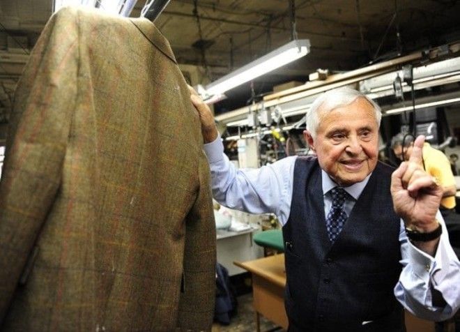 Хозяин швейной фабрики Фото fashionjunkieru