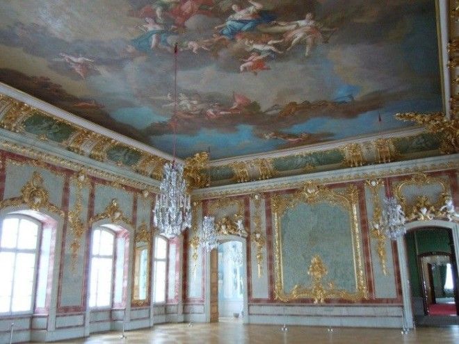 Золотой зал в Рундальском дворце Фото expertsturnecomua