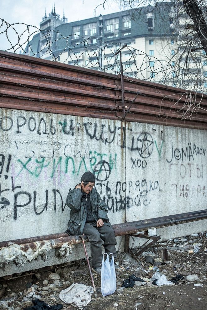 Хомуресу вагабундо и барбоне как выглядят бездомные в разных уголках мира бездомные бомж город эстетика