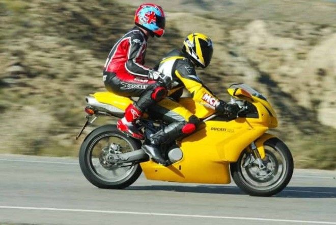 Ducati 748 749 настоящая легенда