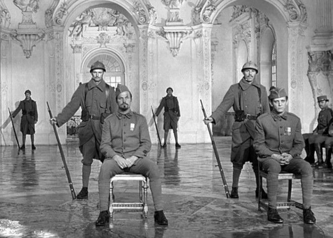 Дело чести: фильм «Тропы славы»./фото: kinokritik.com Дело чести фильм Тропы славыфото kinokritikcom