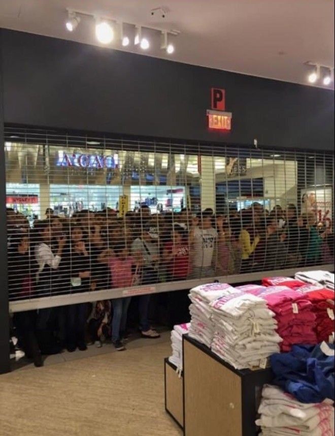 Увидев ЭТИ фото вы позавидуете продавцам работающим в торговом зале