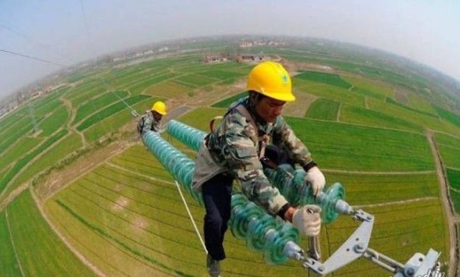 2 Расскажи им как ты устал в офисе круто опасная работа фото электрик электромонтажник