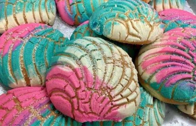 Причудливое лакомство булочкиединорожки