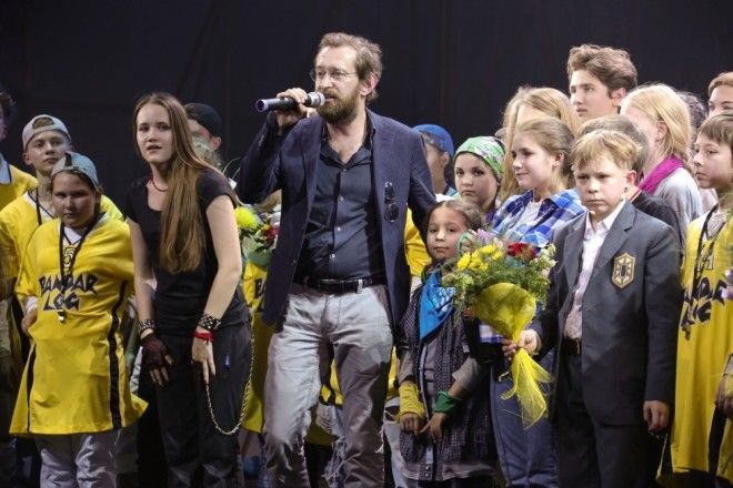 Благотворительность вместо бриллиантов звезды которые не транжирят деньги