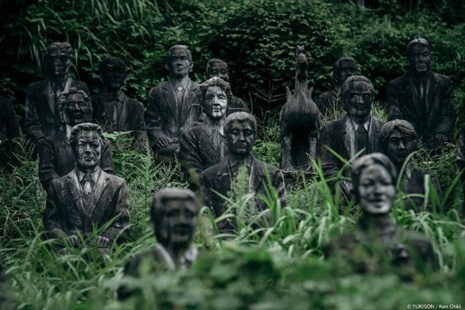 creepystatuesforbiddenforestjapanyukisonskenohki23