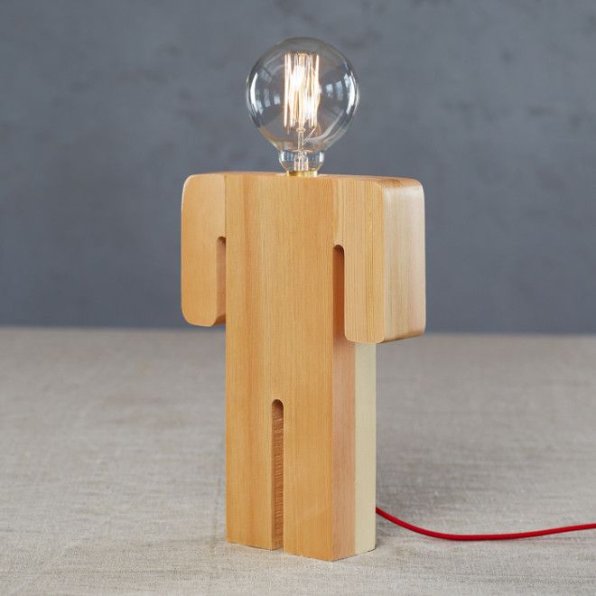 Настольный светильник который сразу привлечет внимание гостей 