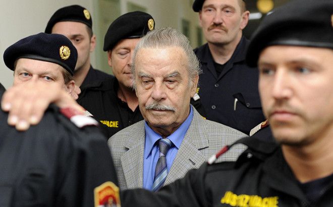 Истории о детях которые провели несколько лет в плену у маньяков