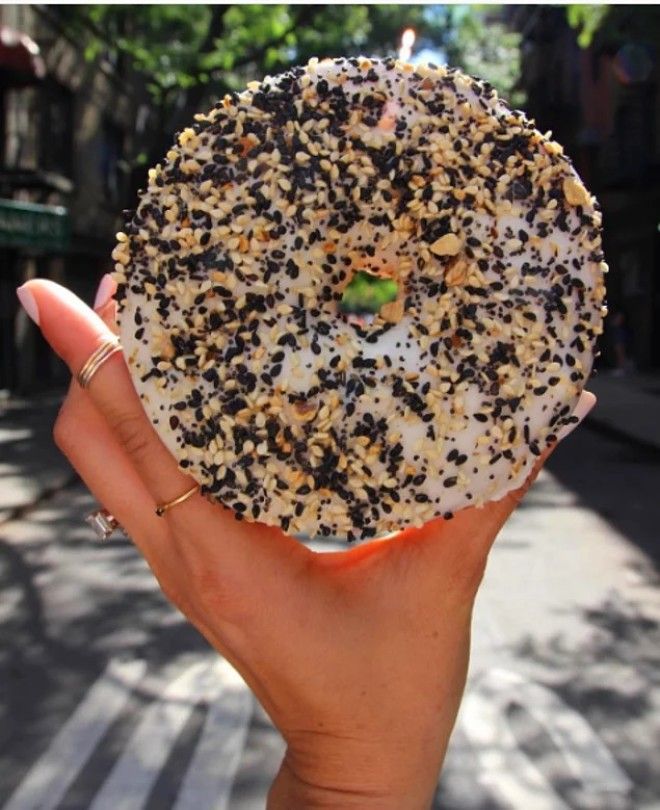 20 самых необычных и даже странных пончиков которые оценят только гурманы