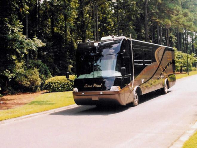 CAMI Terra Wind дом на колесах на котором можно даже плавать Фото conceptcarzcom