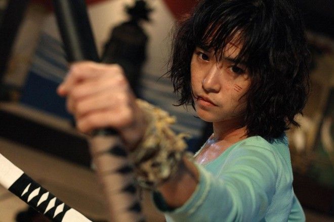 10 лучших боевиков где женщины надрали всем задницу