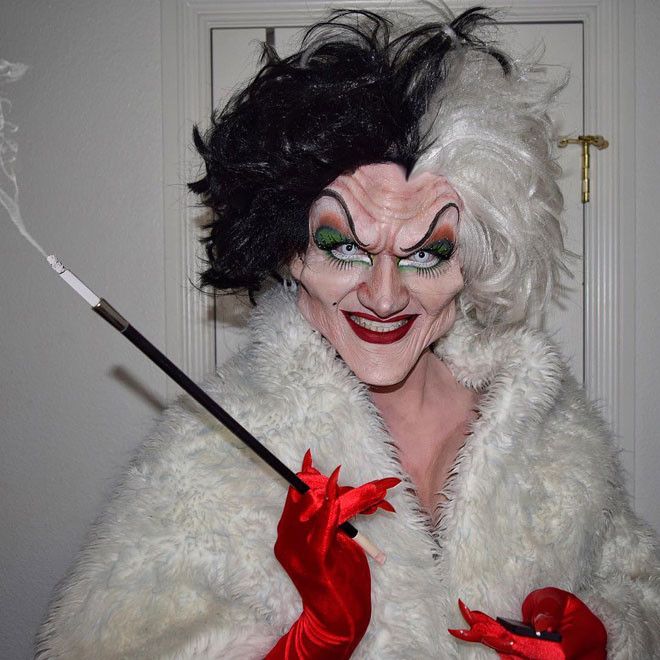 22летний художник по спецэффектам мастерски перевоплощается в диснеевский злодеев