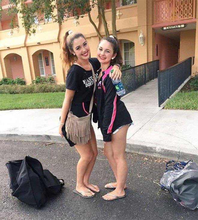 11 фото глядя на которые вы не сможете сразу понять где мама а где дочь