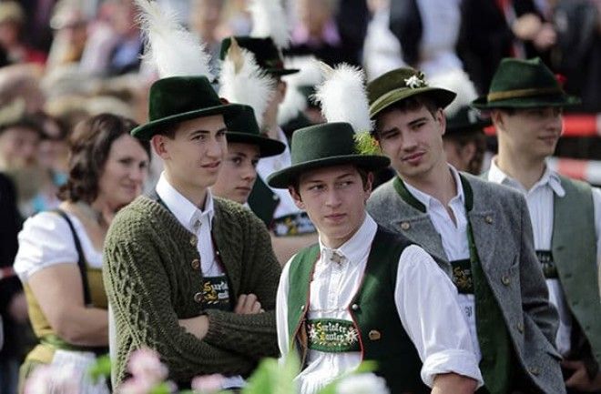 100314apoctoberfest15