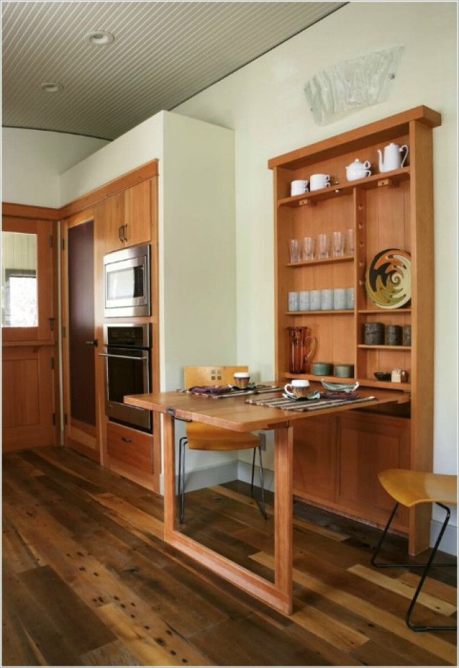 Сервант с выдвижным столом