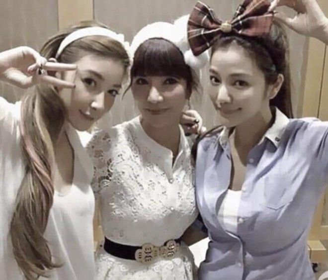 11 фото глядя на которые вы не сможете сразу понять где мама а где дочь