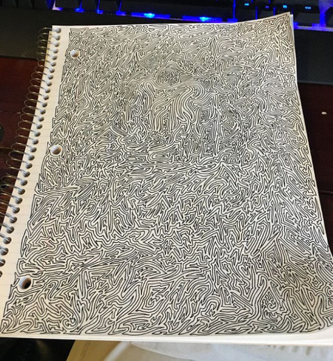 Когда пытаешься побороть неимоверную скуку и сделать вид что с головой ушел в работу