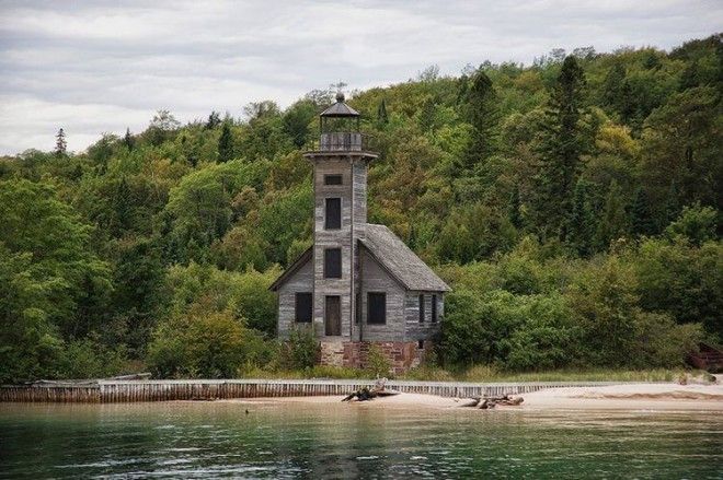 11 живописных мест на планете раскрашенных самой осенью