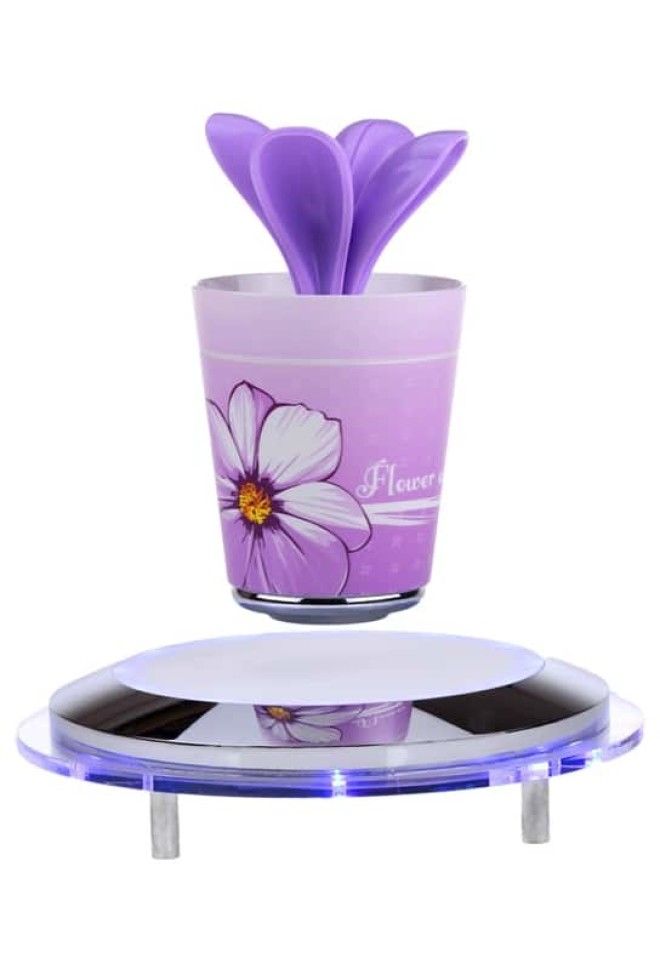 Будущее уже наступило предметы интерьера которые парят в воздухе