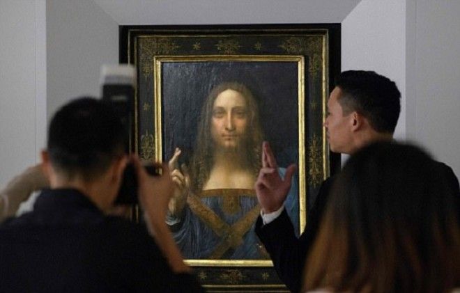 Картина Спаситель Мира в аукционном доме Christies Фото dailymailcouk