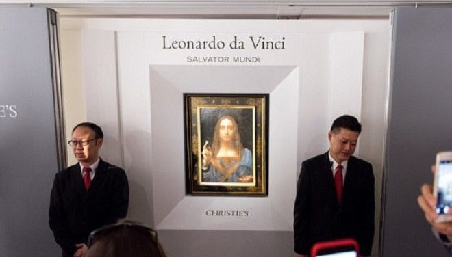 Картина Спаситель Мира в аукционном доме Christies Фото dailymailcouk
