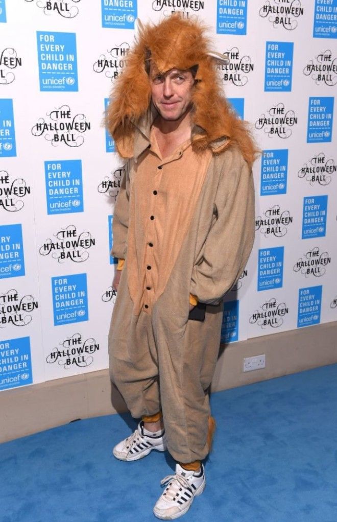 Театр абсурда 11 самых нелепых костюмов звезд на Хэллоуин