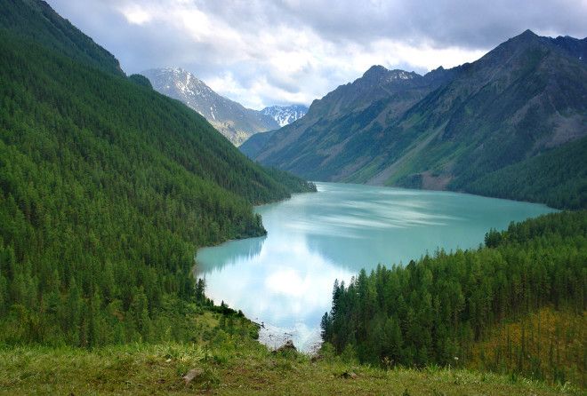 Прекрасный край высоких гор и бурных рек!